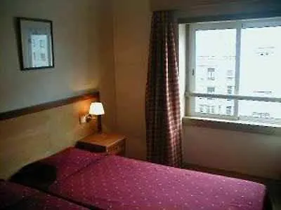 Residencial Estoril ליסבון